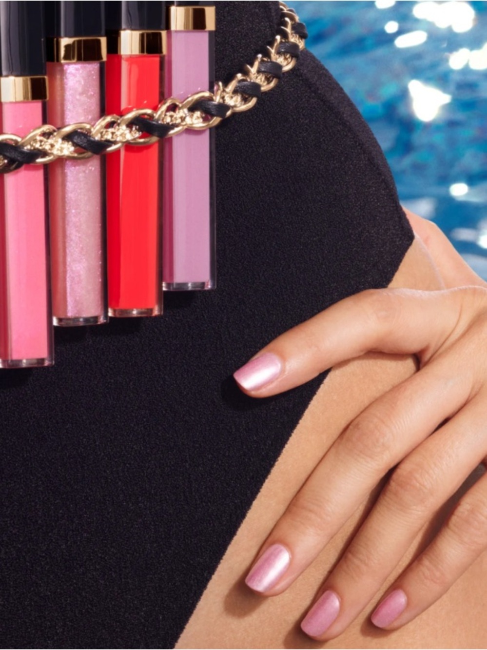 CHANEL Nail 413 Party Girl Limited Edition Chanel Le Vernis Party Girl Pink - Picture 2 of 7